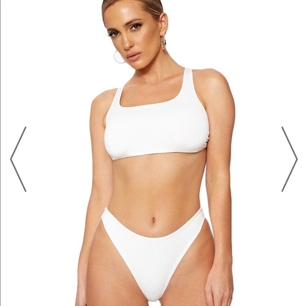 NWT 2018 “the beach is back” 👙